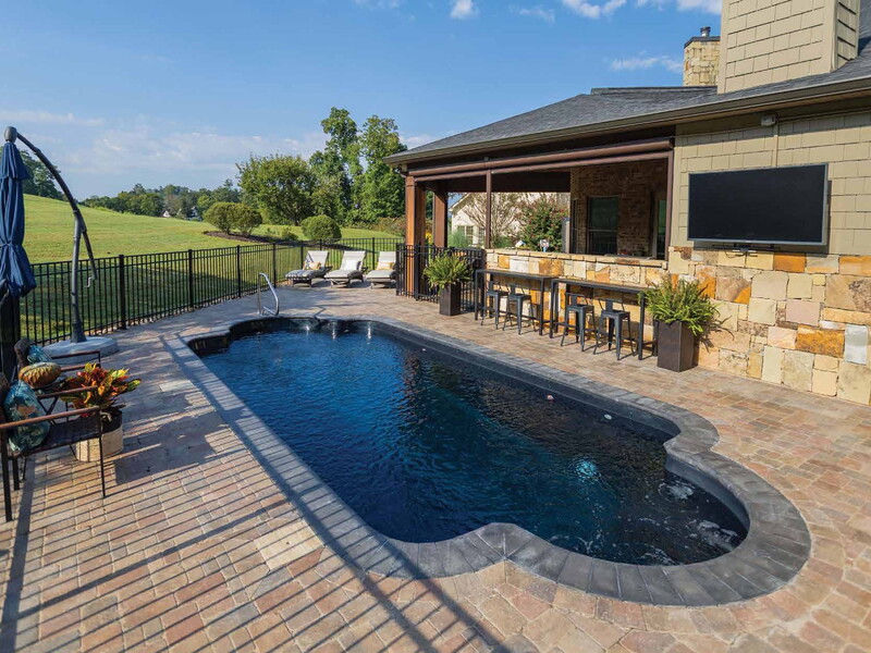 The Roman™ fiberglass pool