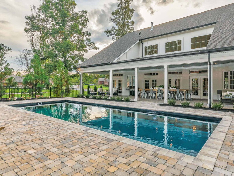 Infinity™ fiberglass pool