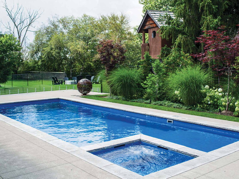Icon™ fiberglass pool
