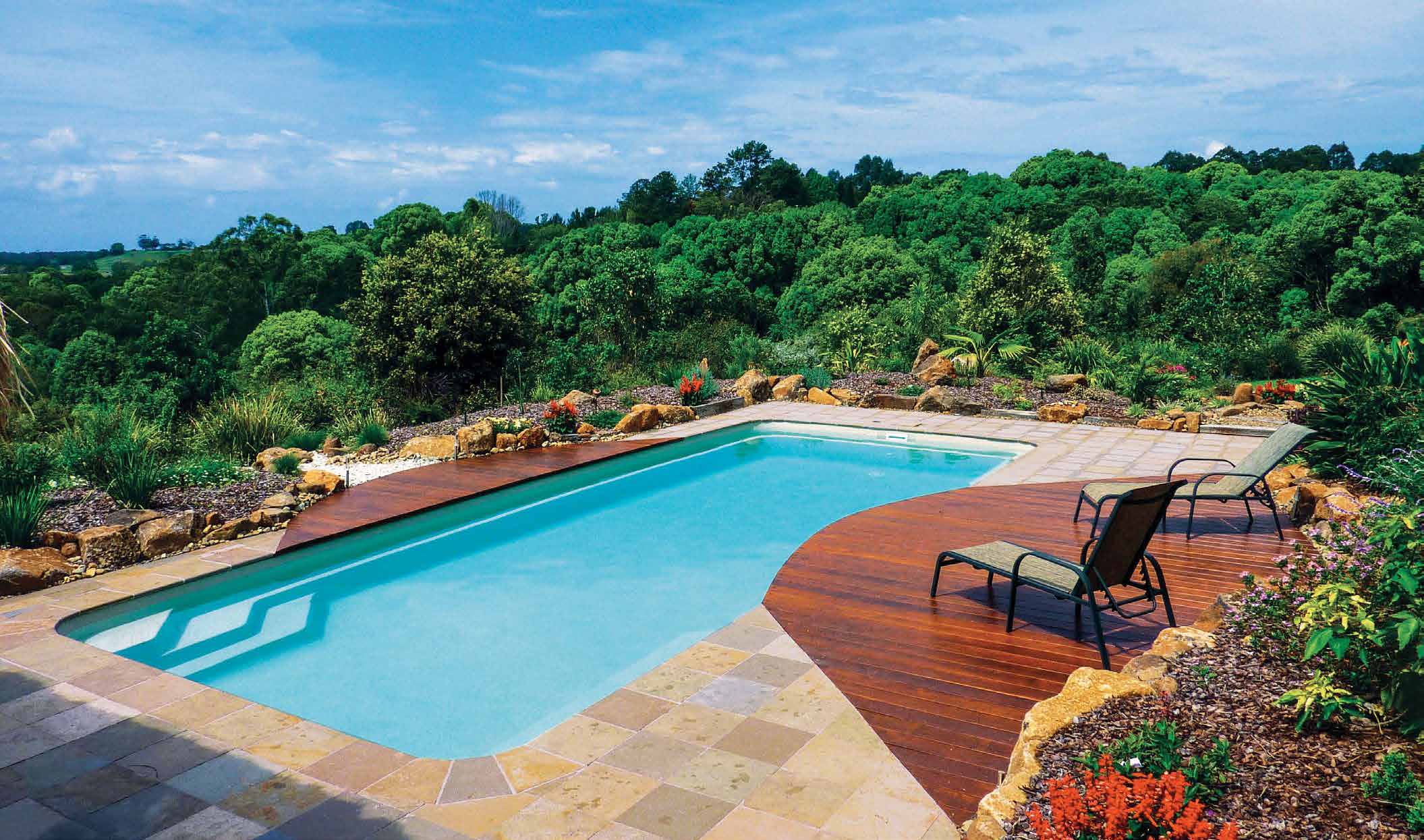 The Moroccan™ fiberglass pool