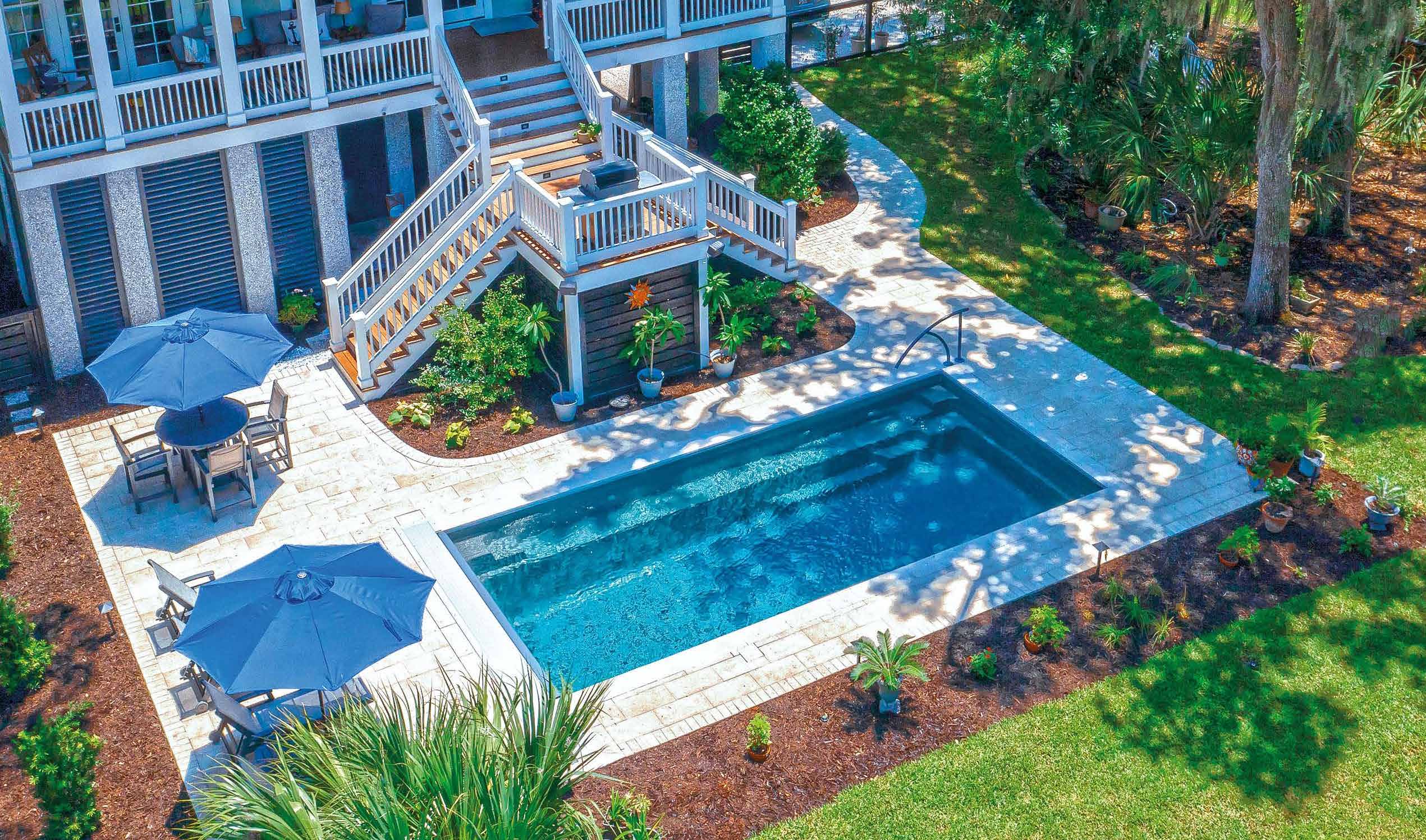 The Reflection fiberglass pool